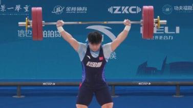 加比亚抱怨对手拖延时间，主裁：补时给了，你们想要15分钟吗